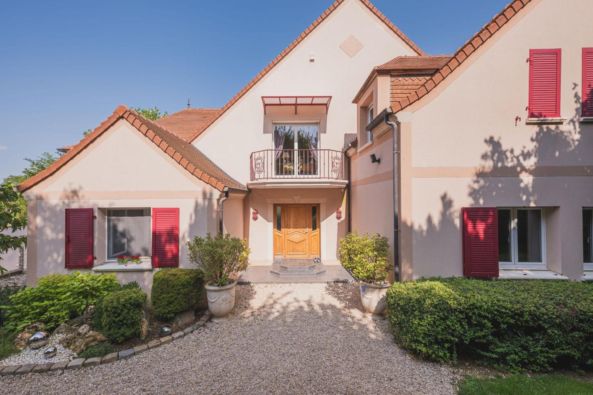 Les Chantrines Bed & Breakfast Chessy  Exterior photo